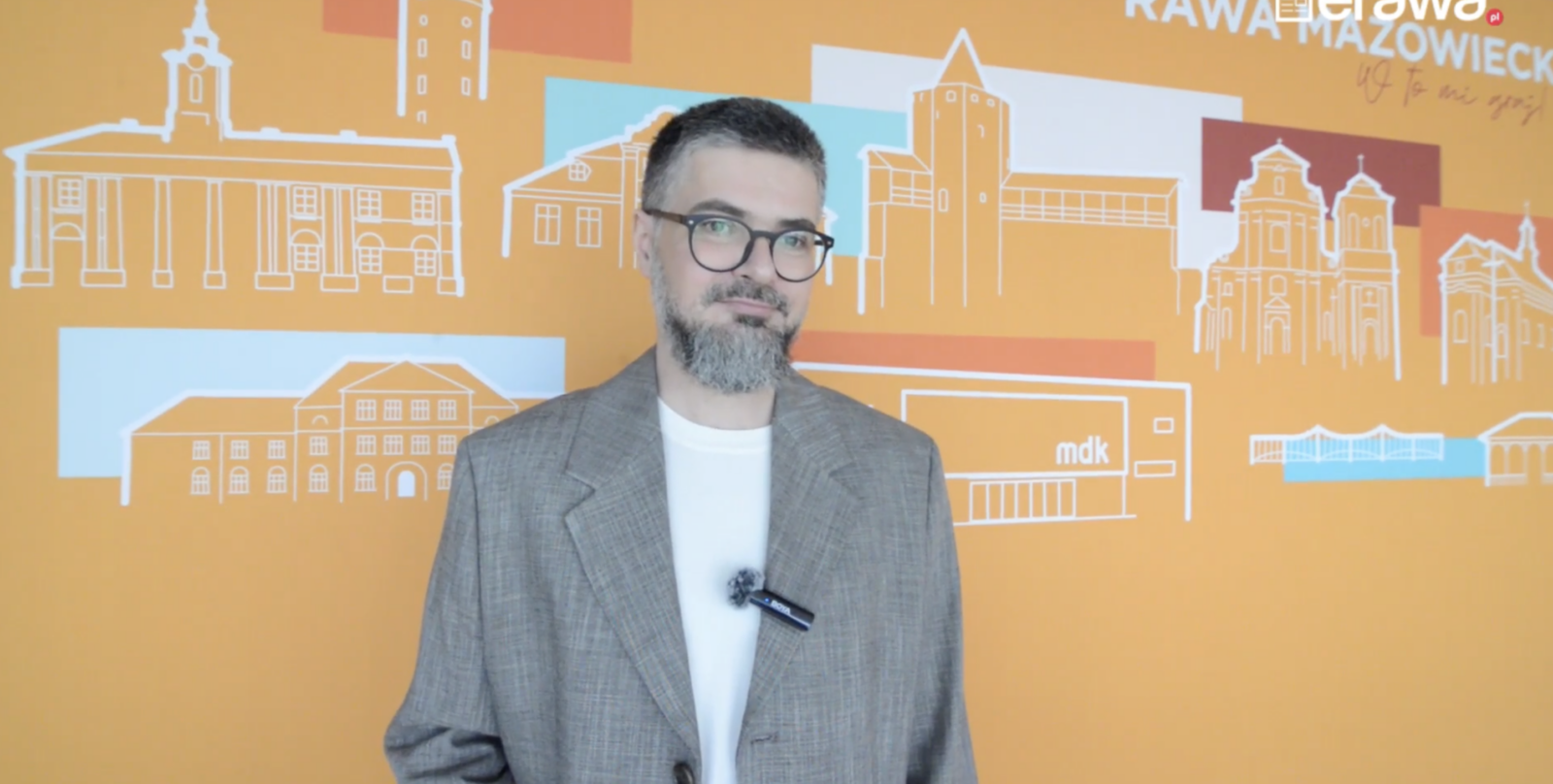 Ewolucja, nie rewolucja. Zapraszamy na rozmowę z dyrektorem rawskiego MDKu Robertem Stępowskim
